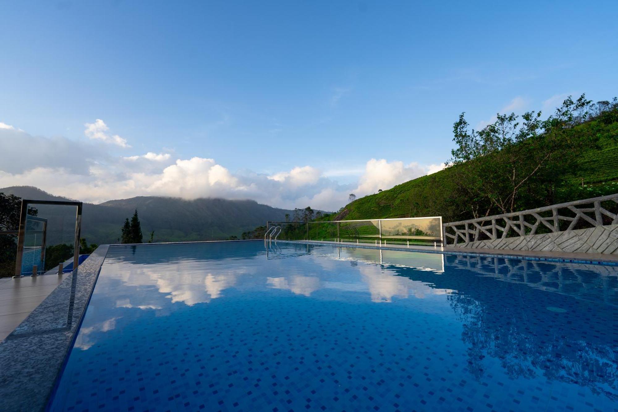 Camelot Resort Муннар Екстер'єр фото